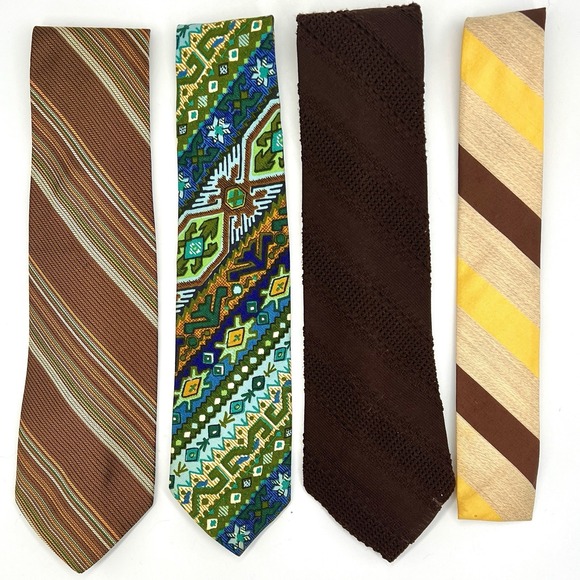 Lot‎ of 4 VIntage Ties from the 1970s - Picture 1 of 9